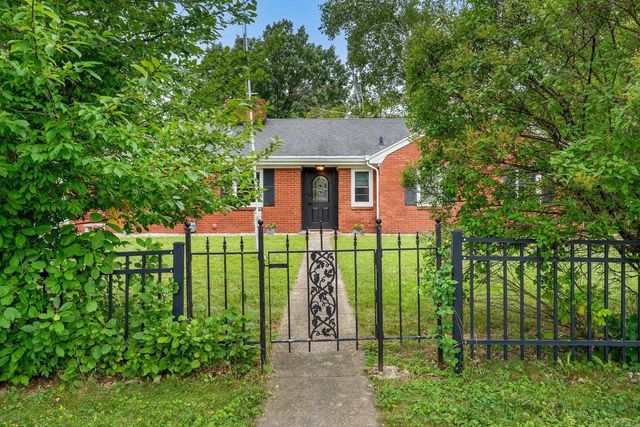 434 BEAUPRE STREET, Green Bay, WI 54301