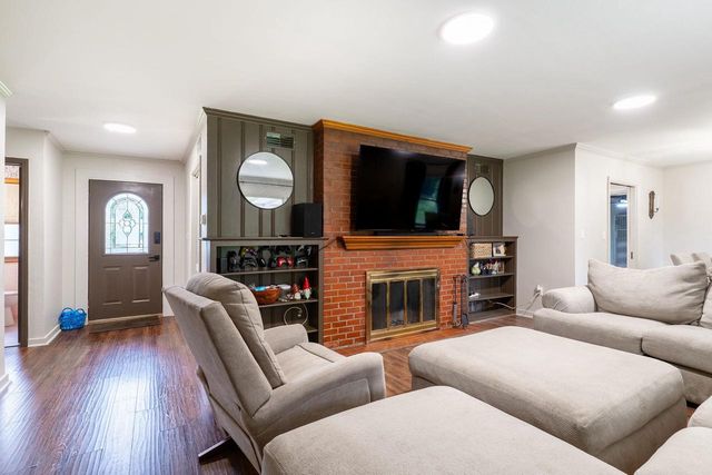 434 BEAUPRE STREET, Green Bay, WI 54301