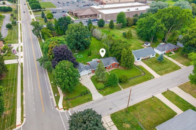 434 BEAUPRE STREET, Green Bay, WI 54301