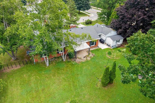 434 BEAUPRE STREET, Green Bay, WI 54301