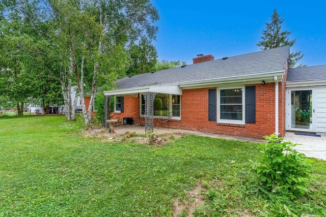 434 BEAUPRE STREET, Green Bay, WI 54301