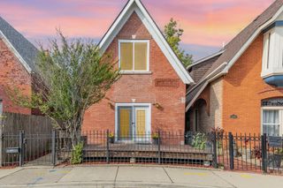 1320 S Heath Avenue, Chicago, IL 60608