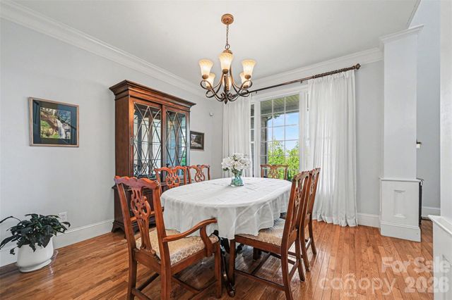7940 Oakmont Court, Hickory, NC 28602
