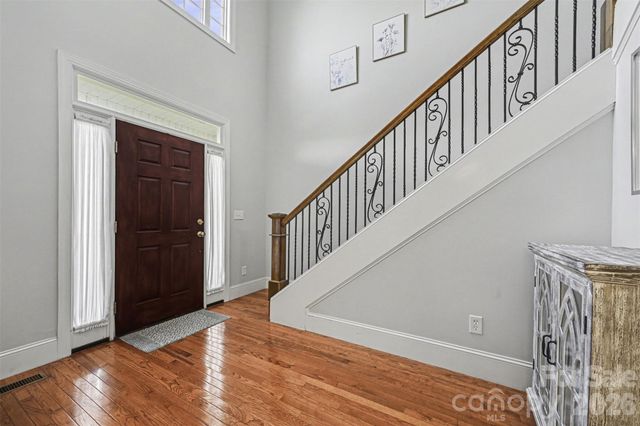 7940 Oakmont Court, Hickory, NC 28602