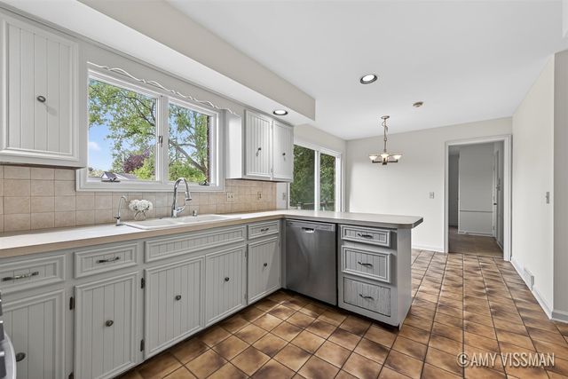 3415 N Applecrest Court, Ada, MI 49301