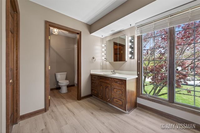 3415 N Applecrest Court, Ada, MI 49301