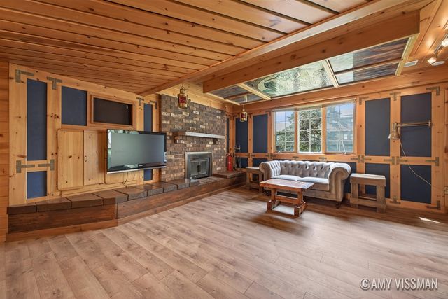 3415 N Applecrest Court, Ada, MI 49301