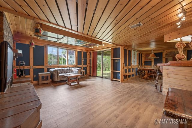 3415 N Applecrest Court, Ada, MI 49301