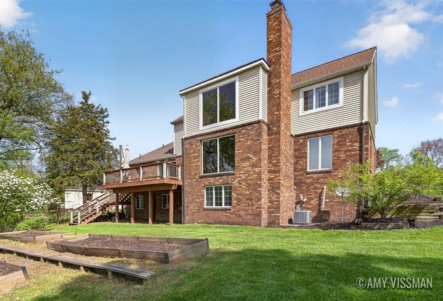 3415 N Applecrest Court, Ada, MI 49301