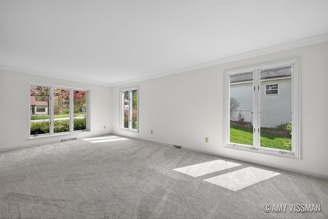 3415 N Applecrest Court, Ada, MI 49301