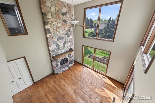 3415 N Applecrest Court, Ada, MI 49301