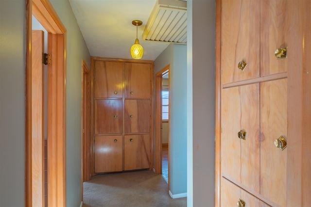 2102 Roach St, Salina, KS 67401