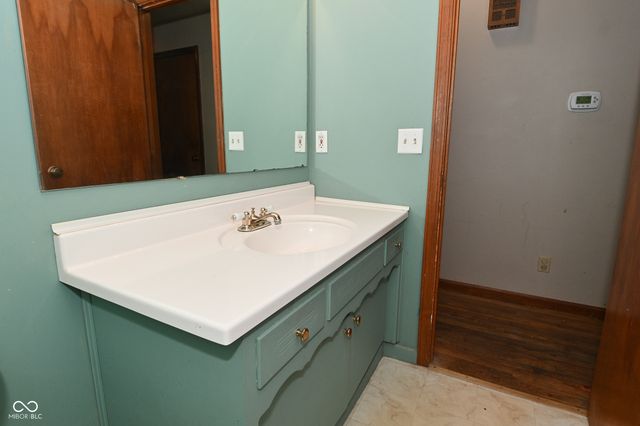 3919 Shadow Hill Lane, Greenwood, IN 46142