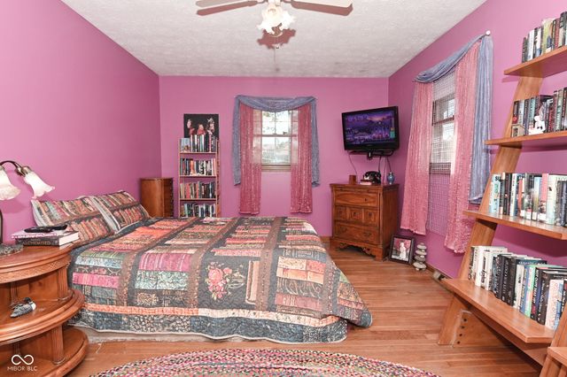 3919 Shadow Hill Lane, Greenwood, IN 46142