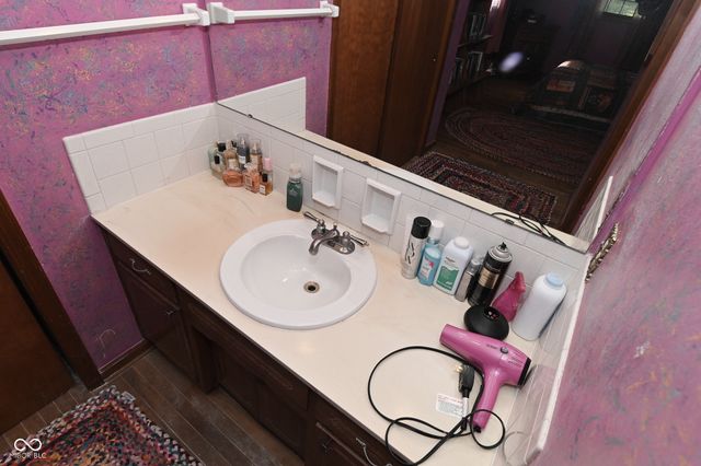 3919 Shadow Hill Lane, Greenwood, IN 46142