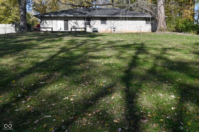 3919 Shadow Hill Lane, Greenwood, IN 46142