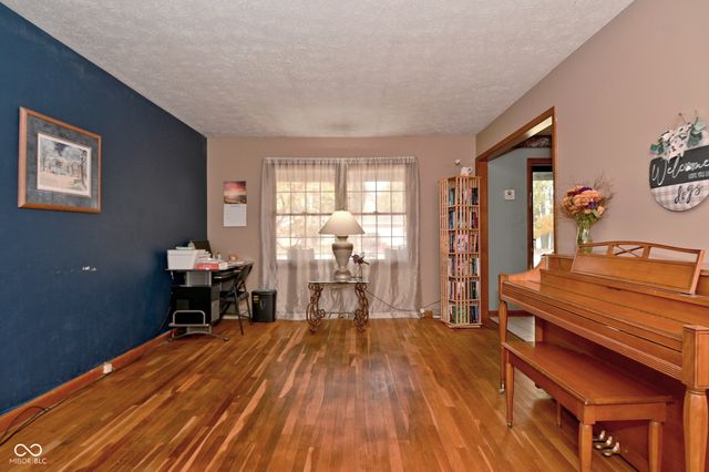 3919 Shadow Hill Lane, Greenwood, IN 46142