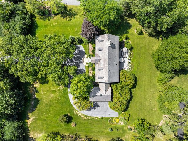 340 E Westleigh Road, Lake Forest, IL 60045