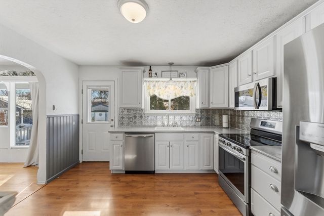 93 Blue Bell Rd, Worcester, MA 01606