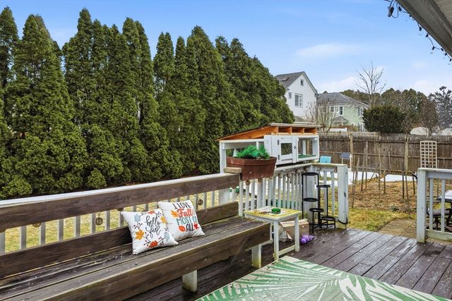 93 Blue Bell Rd, Worcester, MA 01606