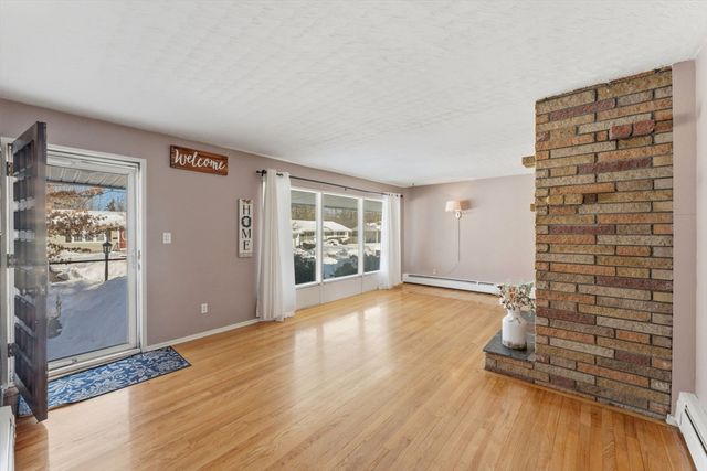 93 Blue Bell Rd, Worcester, MA 01606