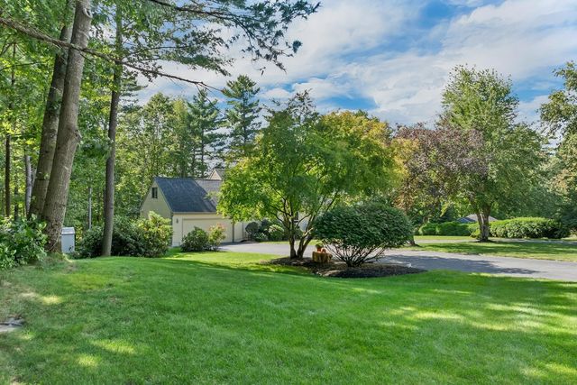 7 Virginia Court, Hooksett, NH 03106
