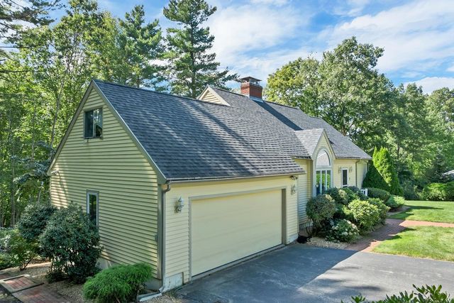 7 Virginia Court, Hooksett, NH 03106