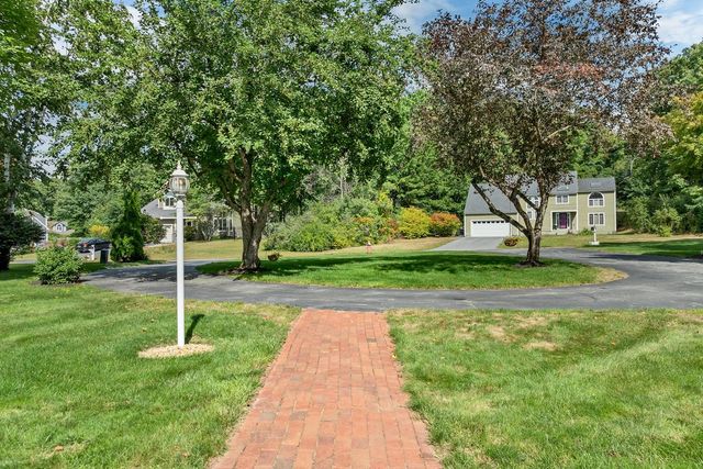 7 Virginia Court, Hooksett, NH 03106