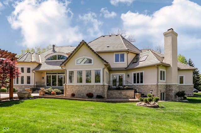 10821 Club Point Drive, Fishers, IN 46037