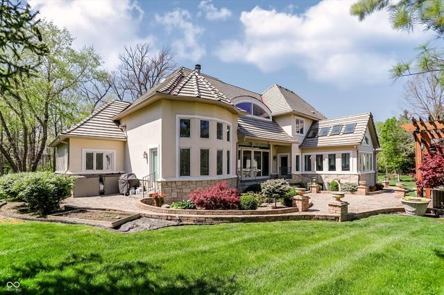 10821 Club Point Drive, Fishers, IN 46037