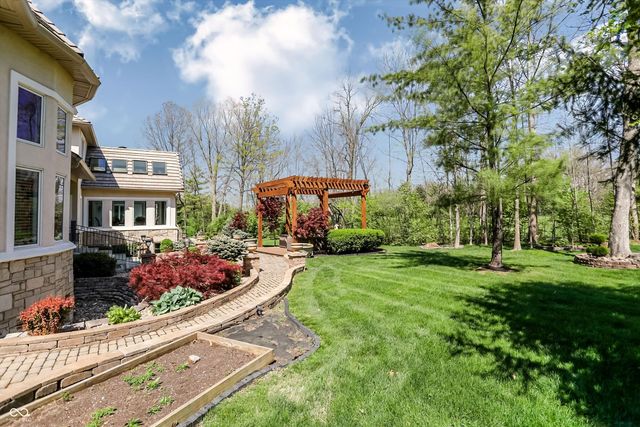 10821 Club Point Drive, Fishers, IN 46037