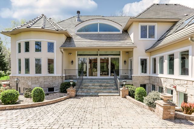 10821 Club Point Drive, Fishers, IN 46037