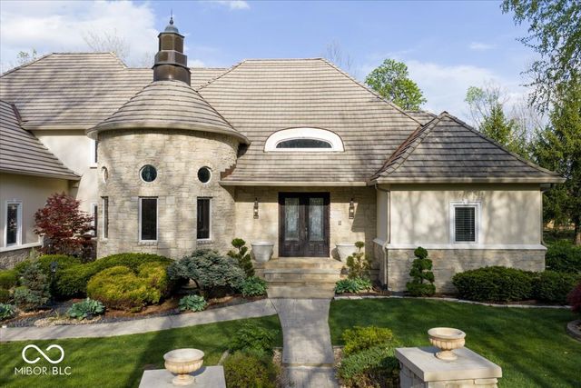 10821 Club Point Drive, Fishers, IN 46037