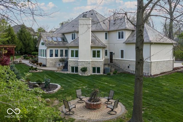 10821 Club Point Drive, Fishers, IN 46037