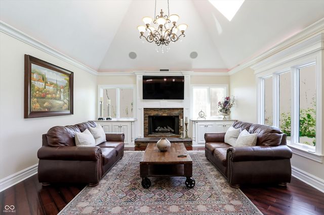 10821 Club Point Drive, Fishers, IN 46037