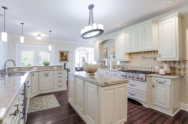 10821 Club Point Drive, Fishers, IN 46037