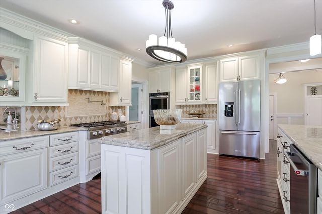 10821 Club Point Drive, Fishers, IN 46037
