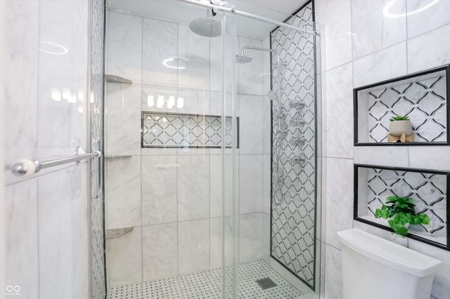 10821 Club Point Drive, Fishers, IN 46037