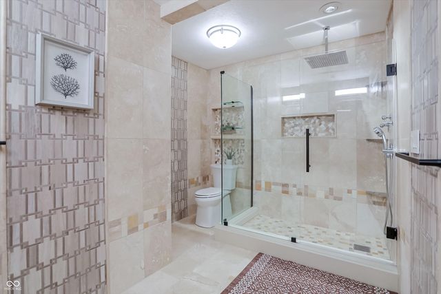 10821 Club Point Drive, Fishers, IN 46037