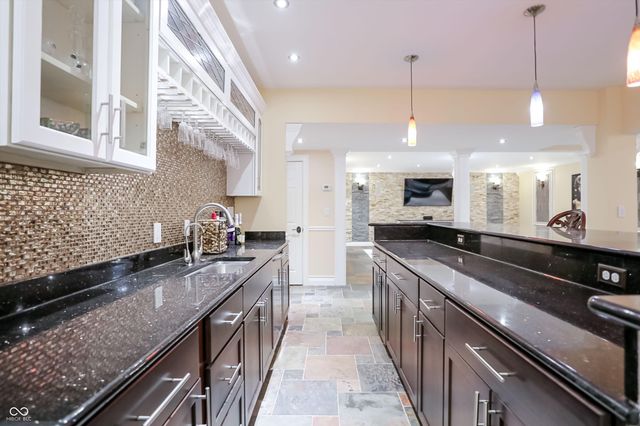 10821 Club Point Drive, Fishers, IN 46037