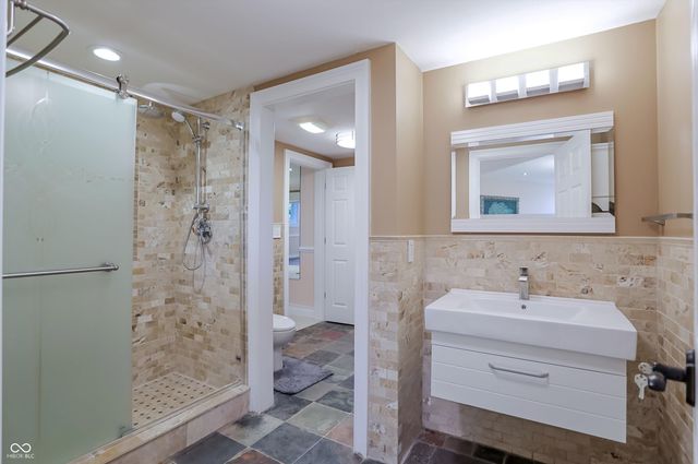 10821 Club Point Drive, Fishers, IN 46037