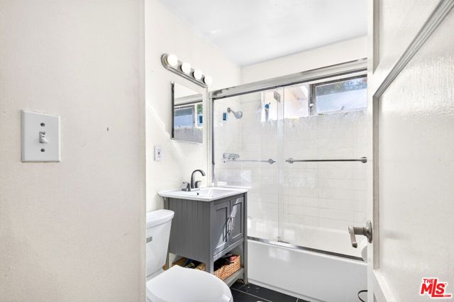 6226 Goodland Avenue, Los Angeles, CA 91606