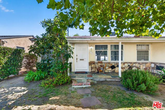 6226 Goodland Avenue, Los Angeles, CA 91606