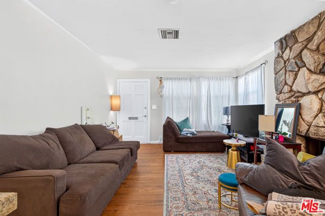 6226 Goodland Avenue, Los Angeles, CA 91606