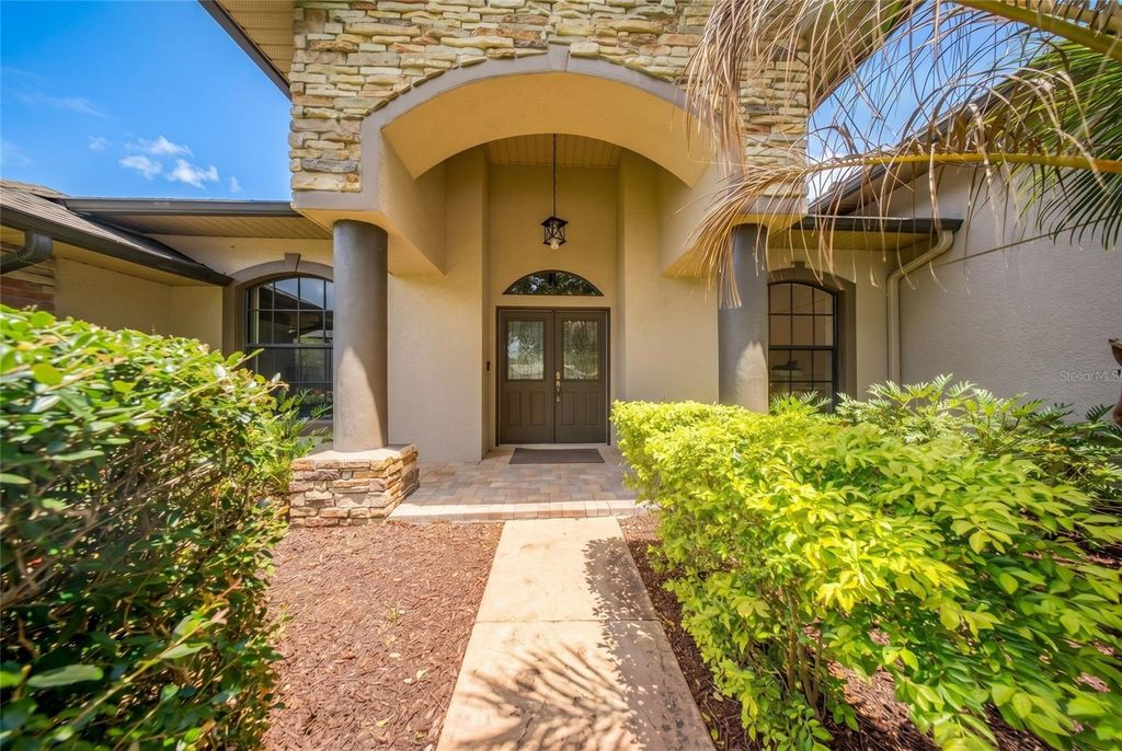 Image 5 of property listing at 4926 EMILEE GRACE LANE, St Cloud, FL 34771