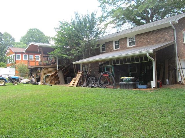 170 Queens Court, Clemmons, NC 27012