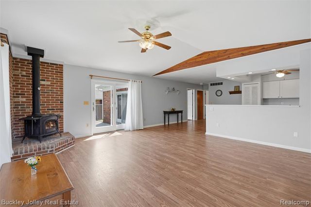 10507 Lafollette Drive, Brighton, MI 48114