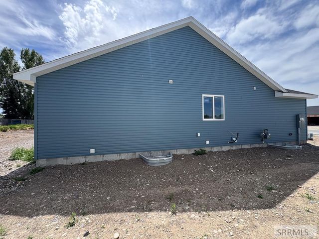 397 Wind River Drive, Shelley, ID 83274