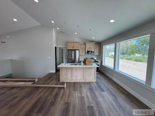 397 Wind River Drive, Shelley, ID 83274