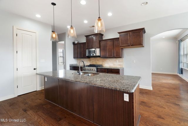 4809 Bakersfield Drive, Nesbit, MS 38651